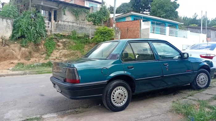 Chevrolet Monza GL 2.0 Efi/sl/l/650/club/barc.2e4p (álcool) 1994