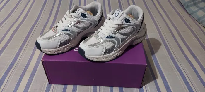 Vendo tênis semi novo