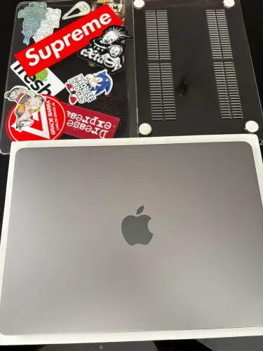MacBook Air M2 13.6-inch 8GB 256GB SSD