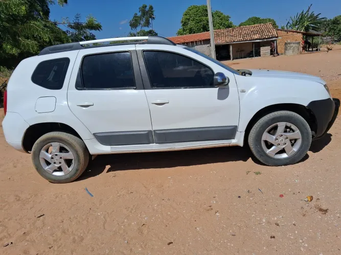 Renault Duster Dynamique 2.0 Hi-flex 16V Aut. 2014