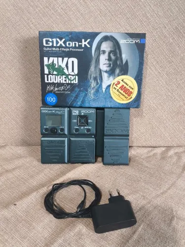 Pedaleira Zoom G1X on-K Kiko Loureiro Signature - com caixa e fonte