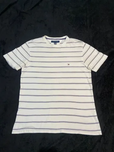 VENDO CAMISETA ORIGINAL DA TOMMY HILFIGER LISTRADA