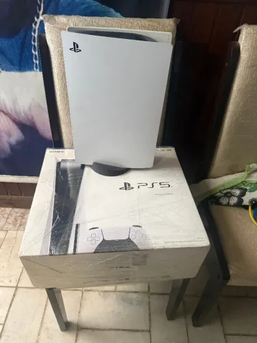 PlayStation 5 Desbloqueado FAT - 1 controle + jogos gratis + Leitor de Disco + caixa