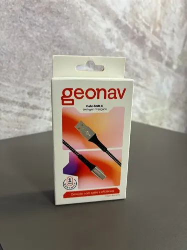 Cabo USB-C em Nylon Trançado da marca Geonav (linha Essential)