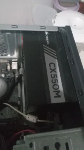Fonte corsair cx550,memória RAM ddr3,mouse redragon cobra.