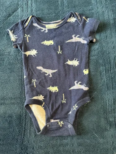 Bodies Carters tamanho 3 meses - R$ 20,00 cada