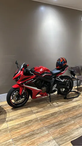 HONDA CBR 650R 2023/2023 | APENAS 1.050 KM | R$ 60.000