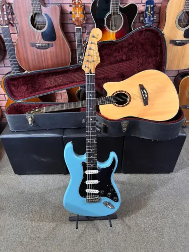 Guitarra Fender Japonesa regulada com caps Fender Noiseless N3 ANALISO TROCAS