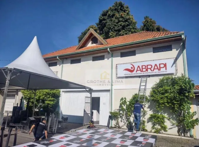 Imóvel Comercial para Venda  642 m², - 10 salas (sendo 4 salas de aula com capacidade para