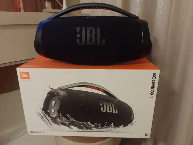 JBL bombox 3 