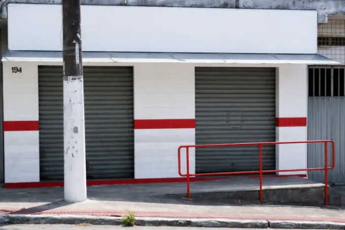 Loja em P.R. Mestre Álvaro com 90m²