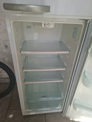 GELADEIRA FROST FREE ELECTROLUX