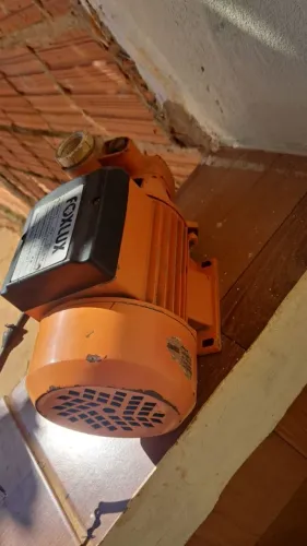 Venda se duas bombas cada uma por 200 reais ou troca se por algo do meu interesse