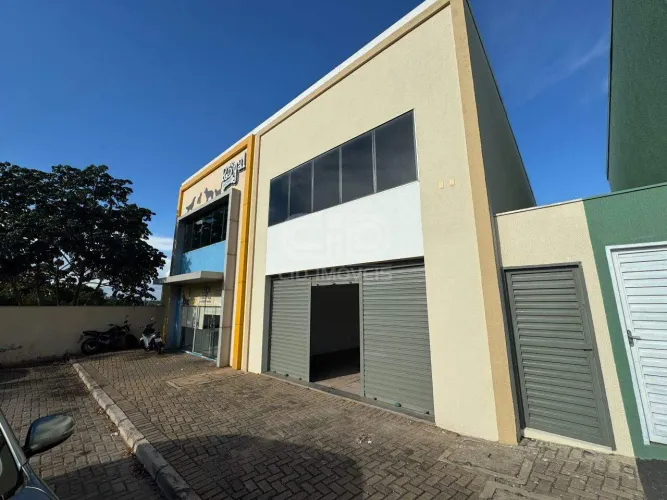 Salão Comercial com 74m² na Avenida dos Florais