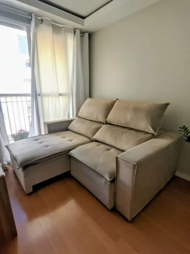 Sofá Retrátil e Reclinável em ótimo estado