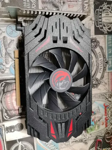 Placa de vídeo rx 550 4 gb com defeito