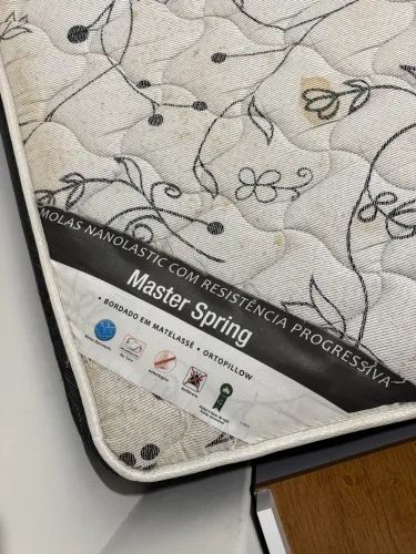 Cama de casal Ortobom 