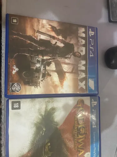 God of war 3 e mad Max ps4
