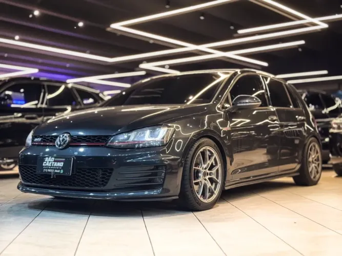 Volkswagen Golf GTI 2.0 2014