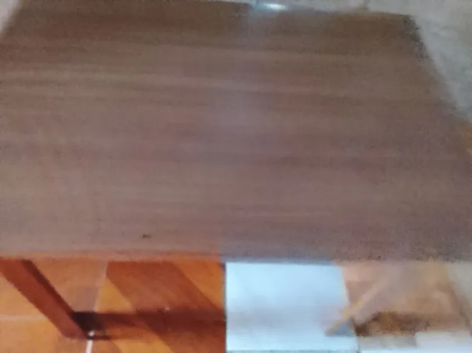 Mesa seminova de madeira