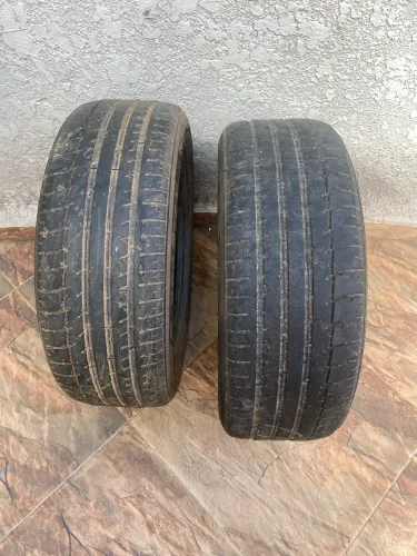 Par de pneus R18 225/55 Triangle