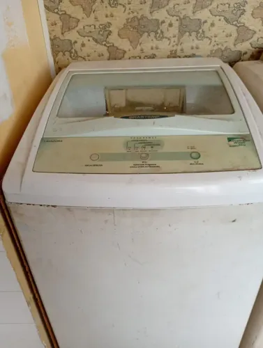 Máquina de lavar com defeito