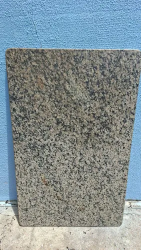 Vendo pedra de granito excelente estado