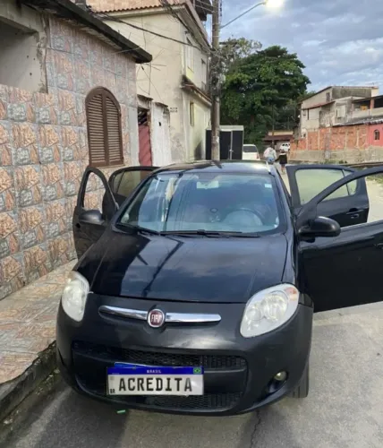 Fiat Palio Attractive 1.0 EVO Fire Flex 8V 5P 2013