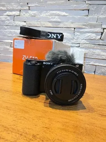Câmera ZVE-10