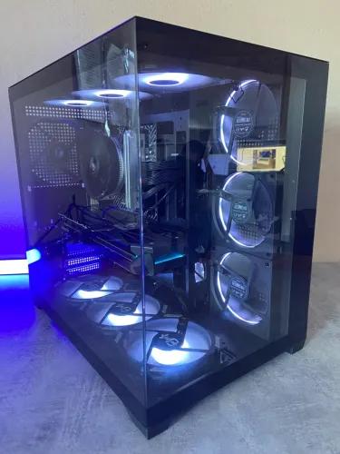 PC Gamer Ryzen 5 / RX 9060XT 8GB / 32GB RAM / 480GB SSD / 550W