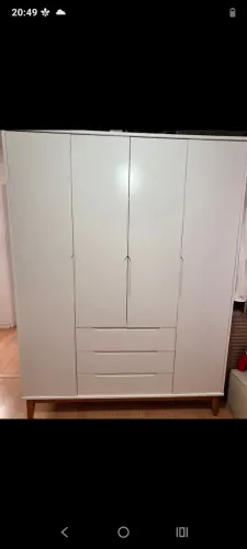 Roupeiro Elfe 4 portas 3 gavetas branco fosco