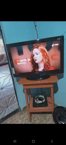TV 32 polegas