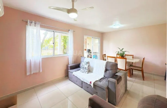 Casa Mobiliada de 3 Dormitórios (1 Suíte) no Condomínio Vivenda Ecoville!