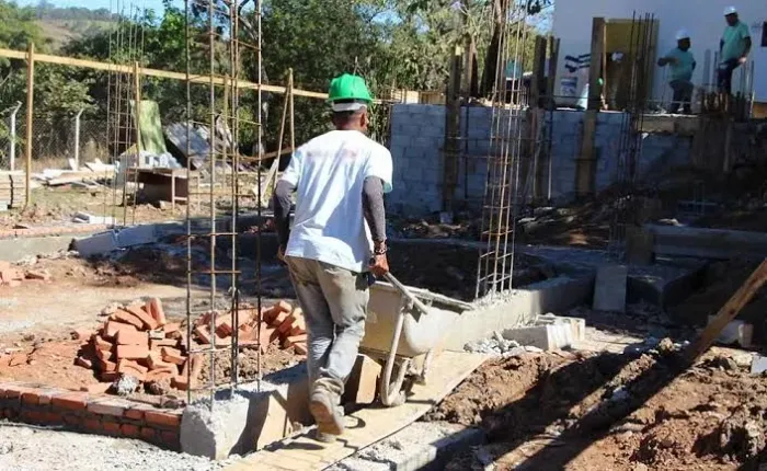Ajudante de obra disponível 