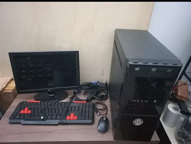 COMPUTADOR PENTIUM (R) DUAL CORE