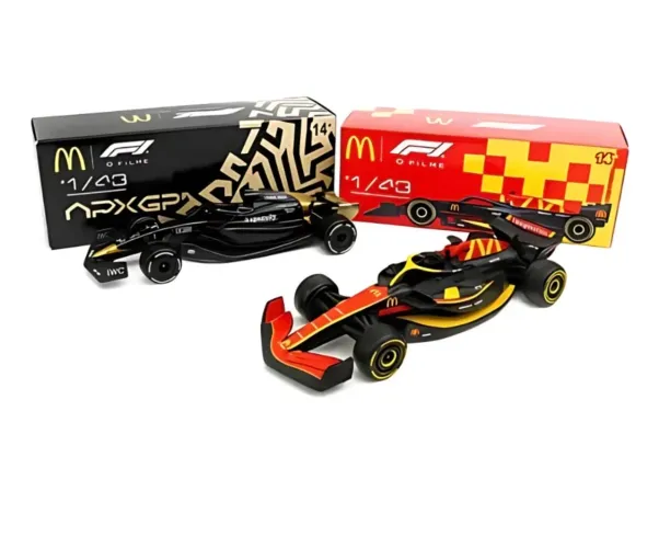 Miniatura F1 filme Mc Donalds 1/43 APX vermelha e preta kit