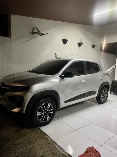 Renault Kwid Intense 1.0 Flex 12V 5P Mec. 2023