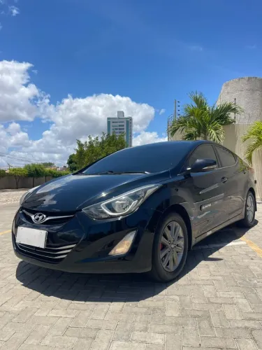 Hyundai Elantra GLS 2.0 16V Flex Aut. 2015