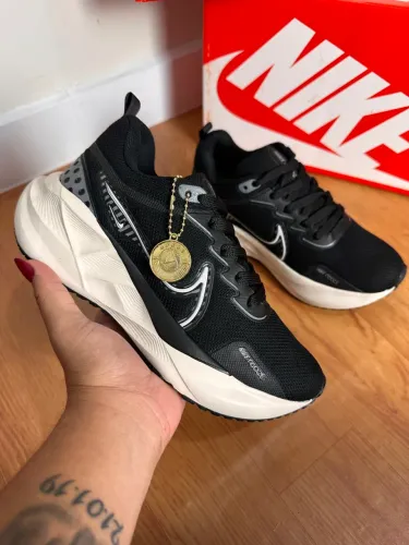 Tênis Nike premium