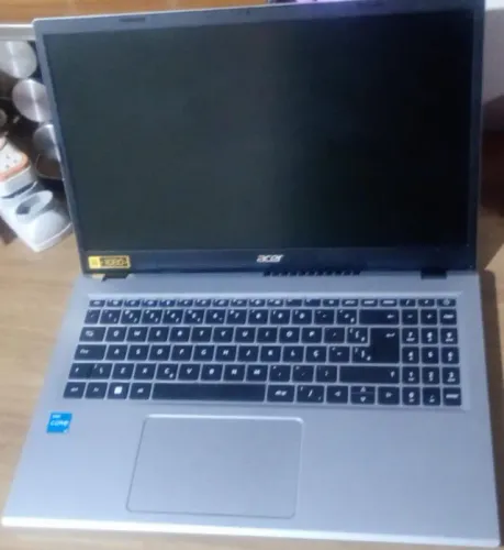 Notebook Acer aspire i3 ( usado )