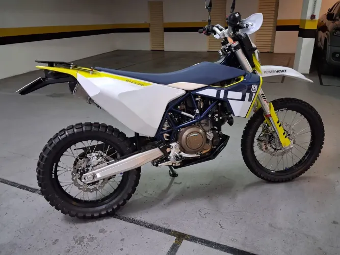 Husqvarna 701 Enduro 2023, 600km rodados.