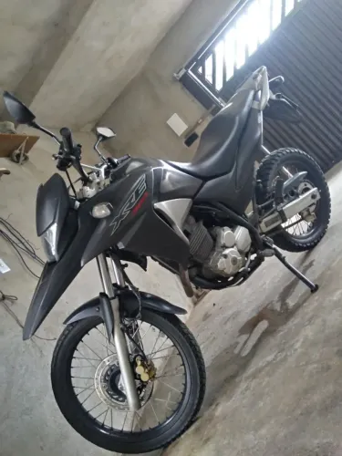 XRE 300 - Preta - 50mil km