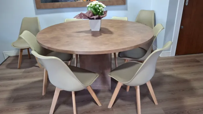 Mesa de MDF couro com 6 cadeiras