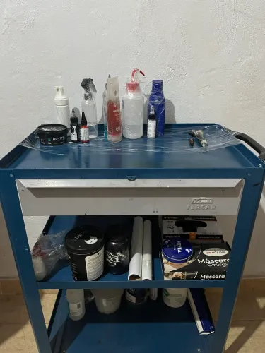 Carrinho/ bancada de tattoo