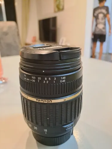 Lente Tamron AF 18-200mm Nikon - Zoom Super Versátil