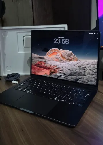 MacBook Air M2 Midnight 256gb ssd, 8gb ram - Impecável na Caixa