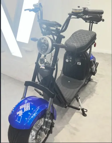 Vendo Scooter 1000w X11 Zero cor Azul por R$8500,00 ou 12x760,36