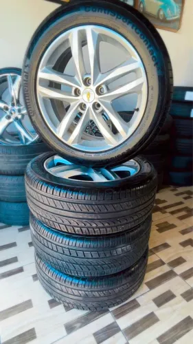 RODAS ARO 19 PNEUS PRATICAMENTE NOVOS(235/50/19)