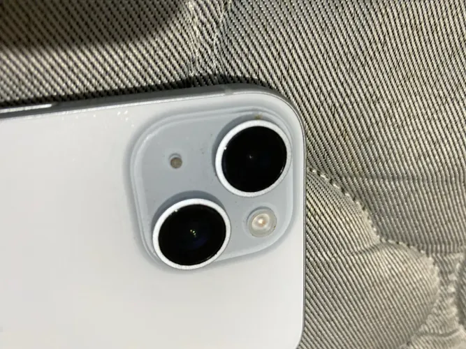 iPhone 15 seminovo 128Gb?
