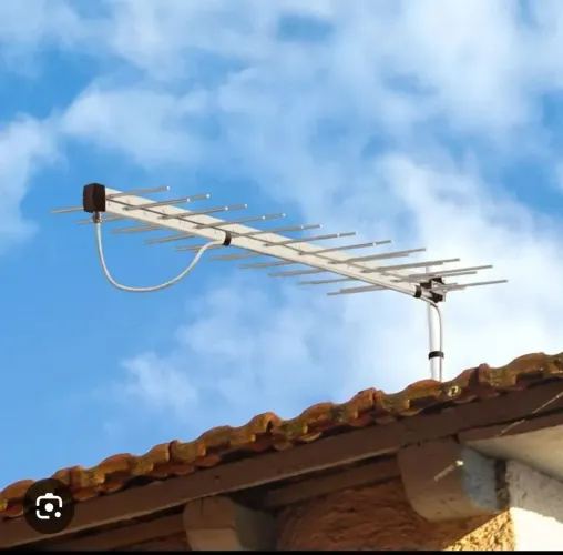 Antena grande para sinal de TV! Na promoção por 200,00 instalada em residência (1 ponto)